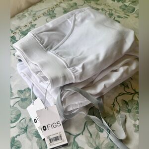 Figs Zamora White Scrub Joggers